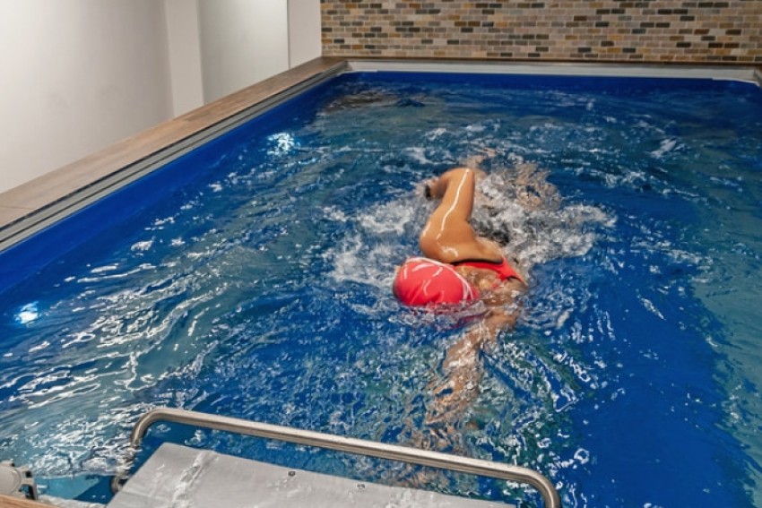 What are the benefits of a plunge pool? | HotSpring Spas