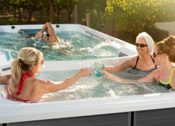 Hot and cold water spa therapy for everyday athletes | HotSpring Spas
