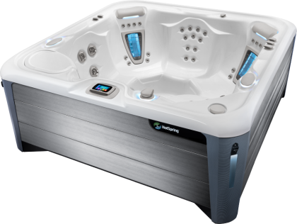 HotSpring Highlife 2019 Vanguard Alpine White Nickel 3 4 Angle