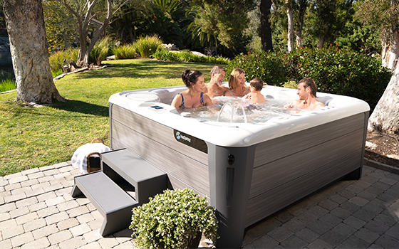 hot tub average life 560x350