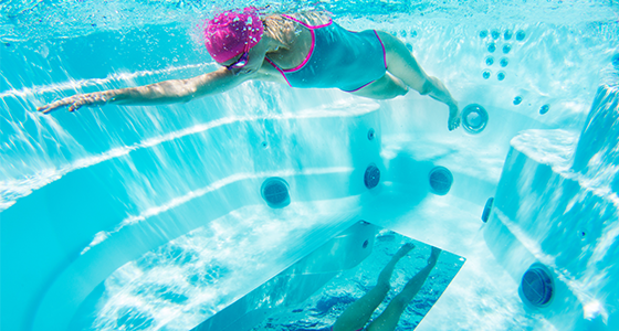 Underwater Mirror | HotSpring Spas